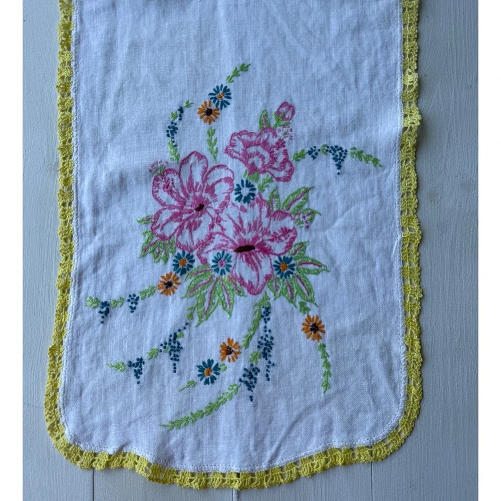Unbranded vintage hand